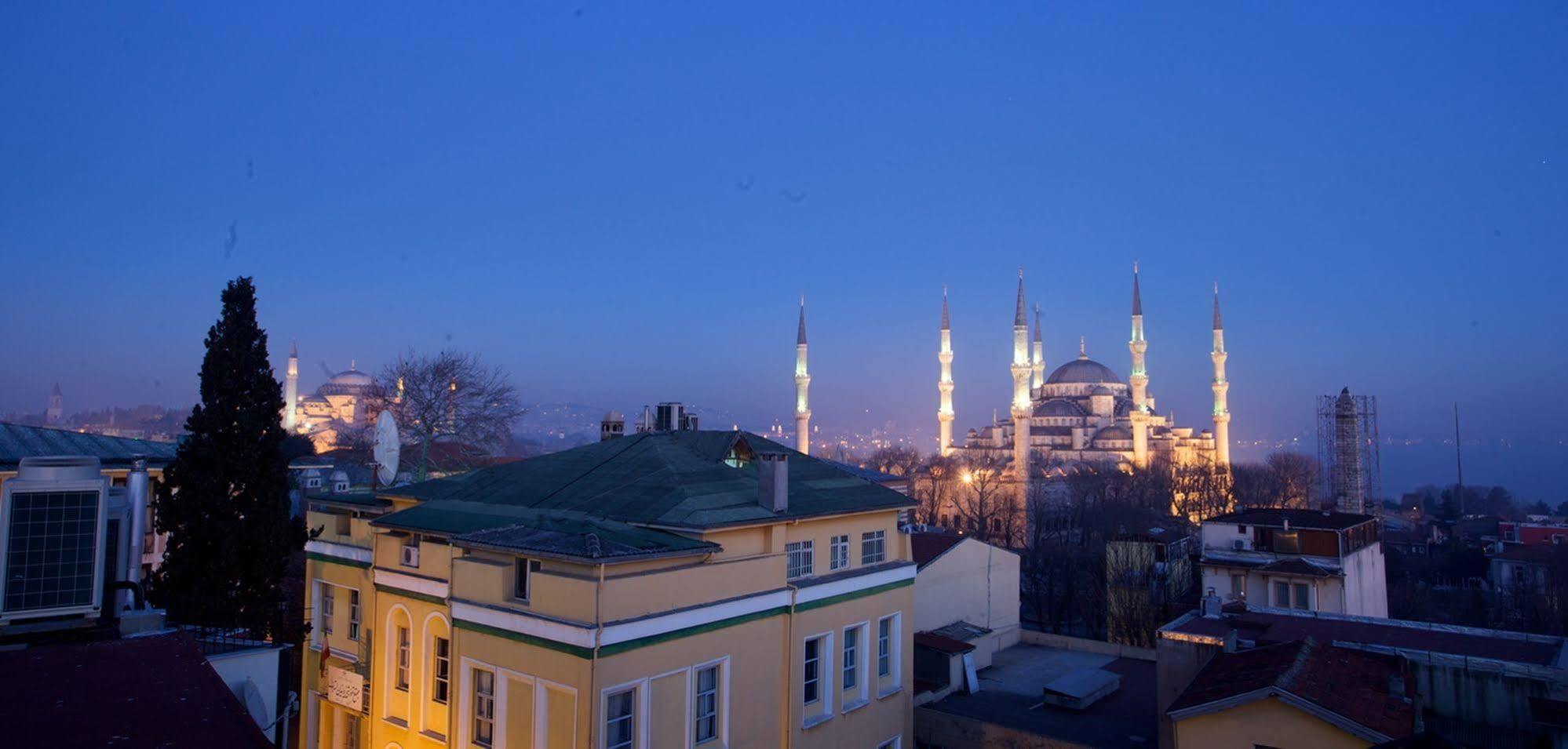 Perula & Otel 3*